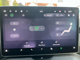 Škoda Kodiaq 2.0 TSI 204 PS 4x4 SELECTION *** PANORAMAGLASDACH, ANHÄNGEKUPPLUNG & 7 SITZER ***