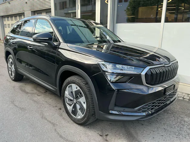 Škoda Kodiaq 2.0 TSI 204 PS 4x4 SELECTION *** PANORAMAGLASDACH, ANHÄNGEKUPPLUNG & 7 SITZER ***