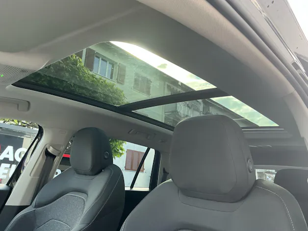Škoda Kodiaq 2.0 TSI 204 PS 4x4 SELECTION *** PANORAMAGLASDACH, ANHÄNGEKUPPLUNG & 7 SITZER ***