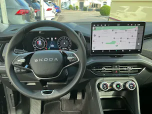 Škoda Kodiaq 2.0 TSI 204 PS 4x4 SELECTION *** PANORAMAGLASDACH, ANHÄNGEKUPPLUNG & 7 SITZER ***