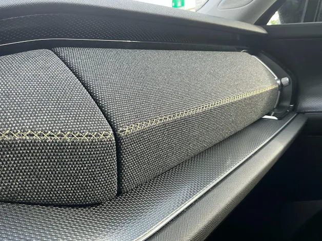 Škoda Kodiaq 2.0 TSI 204 PS 4x4 SELECTION *** PANORAMAGLASDACH, ANHÄNGEKUPPLUNG & 7 SITZER ***