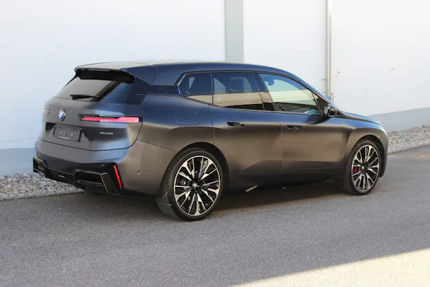 BMW iX xDrive60 M Sport Pro *0.9%-LEASINGAKTION*
