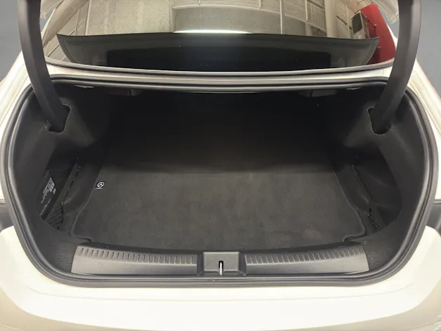 Mercedes-Benz CLA 200 - AMG / DISTRONIC / Rückfahrkamera / Leder / PRE SAFE