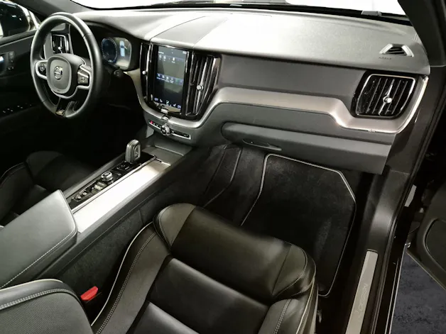 Volvo XC60 2.0 B4 MH R-Design AWD