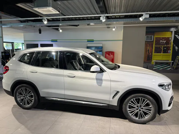 BMW X3 xDrive 48V 20d Individual Luxury Line Steptronic