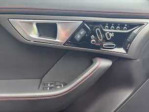 Jaguar F-Type Coupé R 5.0 V8 S/C AWD