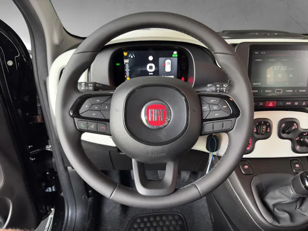 Fiat Pandina 1.0 MHEV Cross