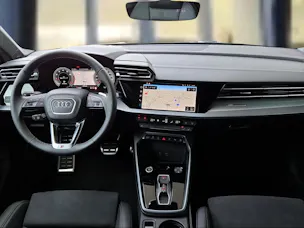Audi A3 allstreet TFSI 110 kW Attraction S tronic Manhattangrau Metallic