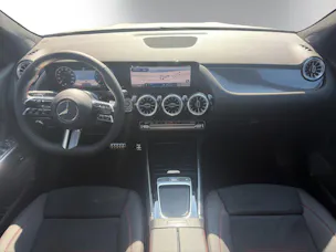 Mercedes-Benz GLA 220 4Matic 8G-DCT