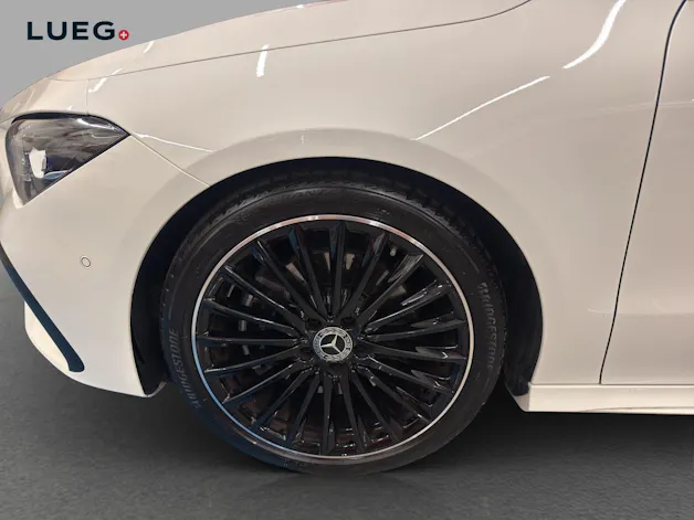 Mercedes-Benz CLA 220 4M - AMG / Rückfahrkamera / Ambiente-Licht