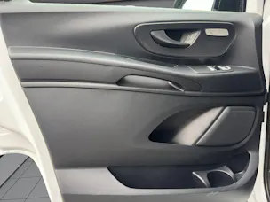 Mercedes-Benz eVito 129 Lang Profesional
