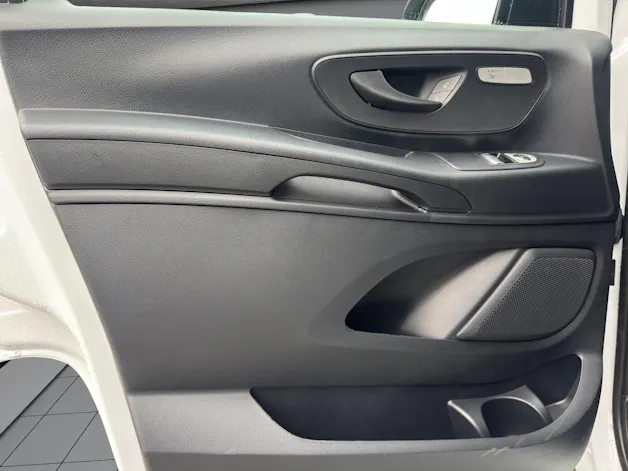 Mercedes-Benz eVito 129 Lang Profesional