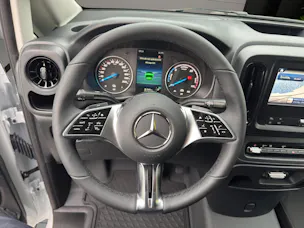 Mercedes-Benz eVito 129 Lang Profesional