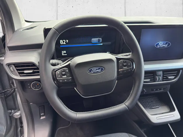 Ford E-Tourneo Courier Active