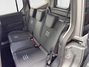 Ford E-Tourneo Courier Active