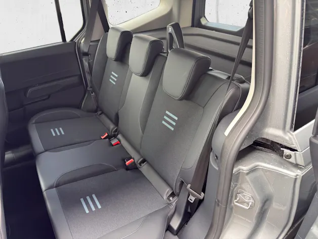 Ford E-Tourneo Courier Active