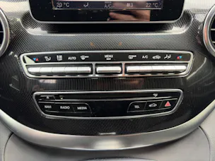 Mercedes-Benz V 220 d lang 7G-Tronic