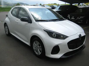 Mazda 2 Hybrid Centre-line