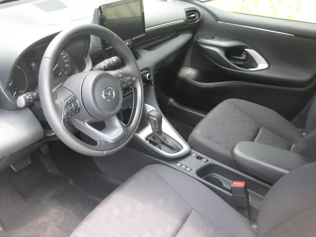 Mazda 2 Hybrid Centre-line