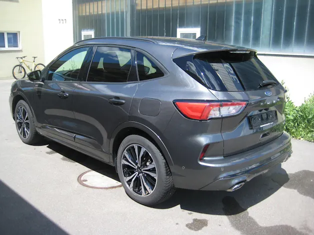 Ford Kuga 2.5 FHEV ST-Line X 4WD