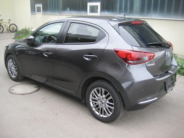 Mazda 2 SKYACTIV-G 90 Revolution Automat