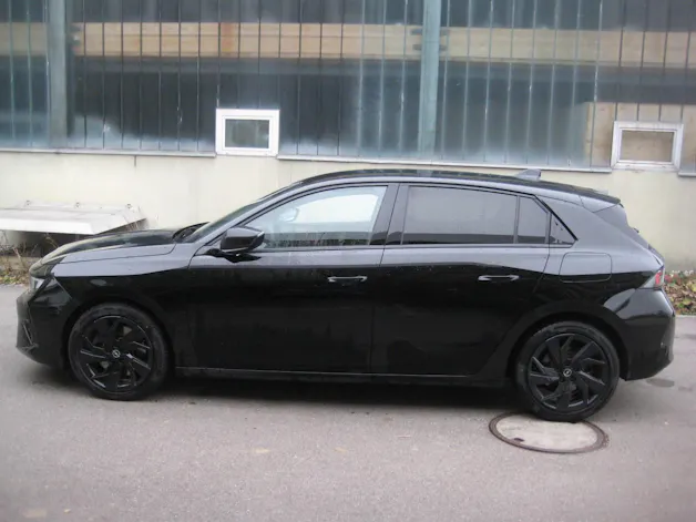 Opel Astra 1.6 PHEV Turbo Swiss Plus A