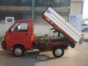Piaggio 1.3-16V 4x2 Kipper