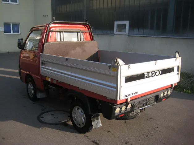 Piaggio 1.3-16V 4x2 Kipper