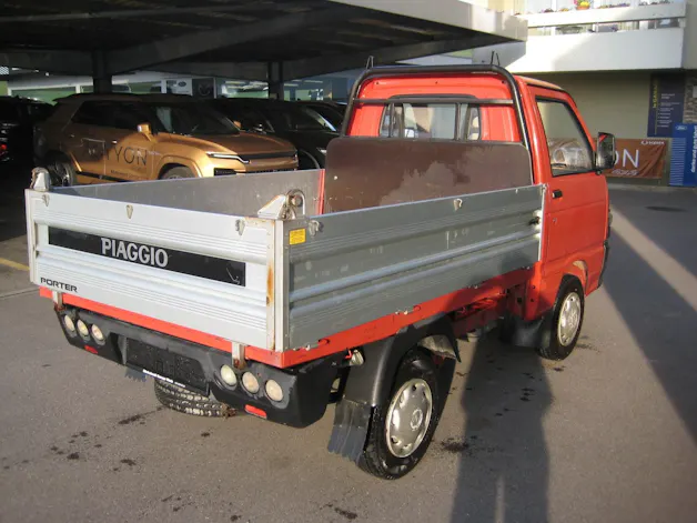 Piaggio 1.3-16V 4x2 Kipper