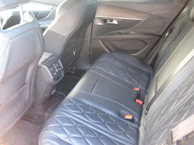Peugeot 3008 300e Hybrid4 Allure Pack EAT8