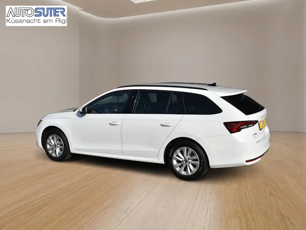 SKODA Octavia Combi 2.0 TDI DSG Selection