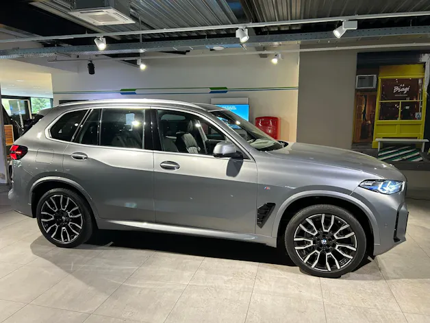 BMW X5 xDrive 48V 40d M Sport Steptronic