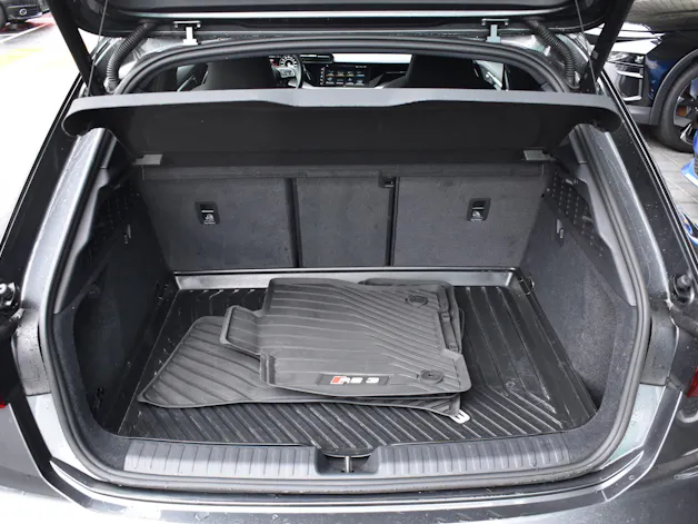 Audi RS3 Limousine 2.5 TSI quattro S-tronic
