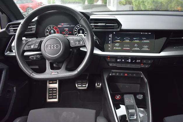Audi RS3 Limousine 2.5 TSI quattro S-tronic