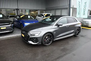 Audi RS3 Limousine 2.5 TSI quattro S-tronic