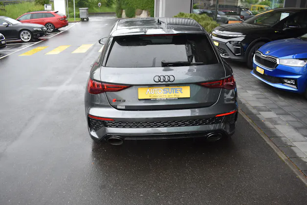 Audi RS3 Limousine 2.5 TSI quattro S-tronic