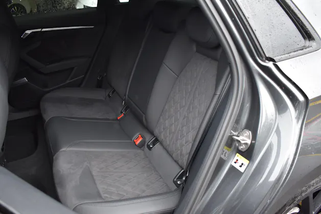 Audi RS3 Limousine 2.5 TSI quattro S-tronic