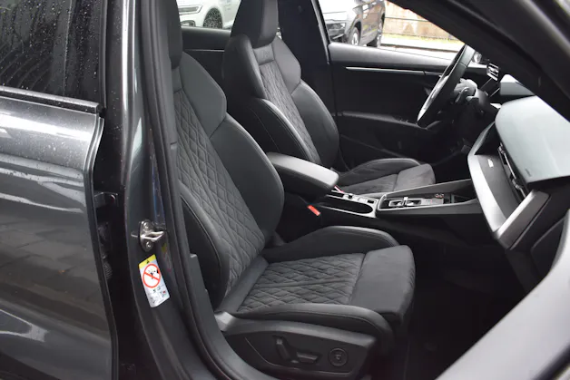Audi RS3 Limousine 2.5 TSI quattro S-tronic