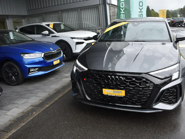 Audi RS3 Limousine 2.5 TSI quattro S-tronic