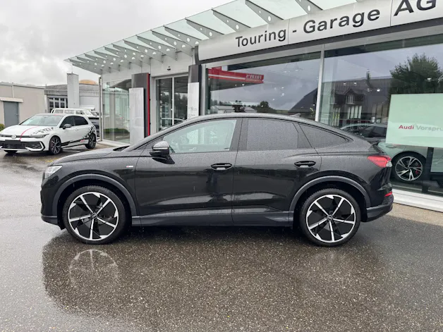 Audi Q4 e-tron 55 quattro Sportback S-line Black Edition Plus / 340 PS