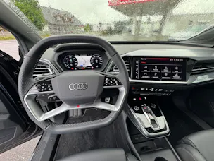 Audi Q4 e-tron 55 quattro Sportback S-line Black Edition Plus / 340 PS