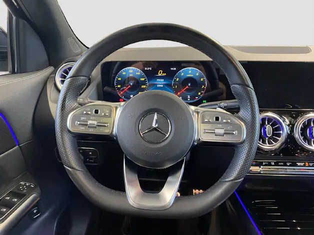Mercedes-Benz GLA 200 AMG Line 4MATIC