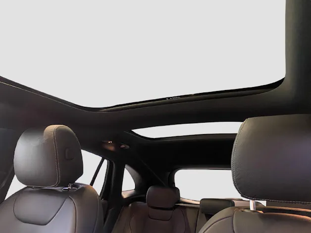 Mercedes-Benz GLA 200 AMG Line 4MATIC