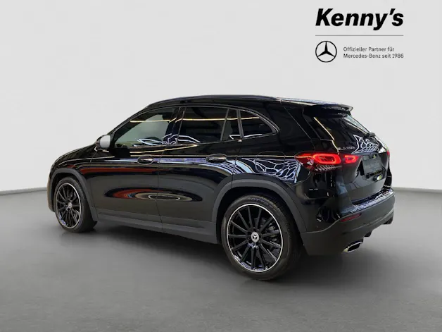 Mercedes-Benz GLA 200 AMG Line 4MATIC