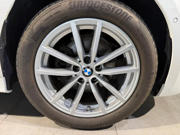 BMW 320d xDrive 48V Touring Steptronic