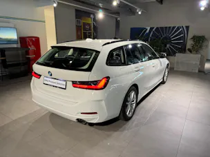 BMW 320d xDrive 48V Touring Steptronic