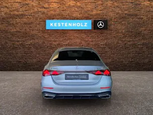 Mercedes-Benz E 300 e 9G-Tronic