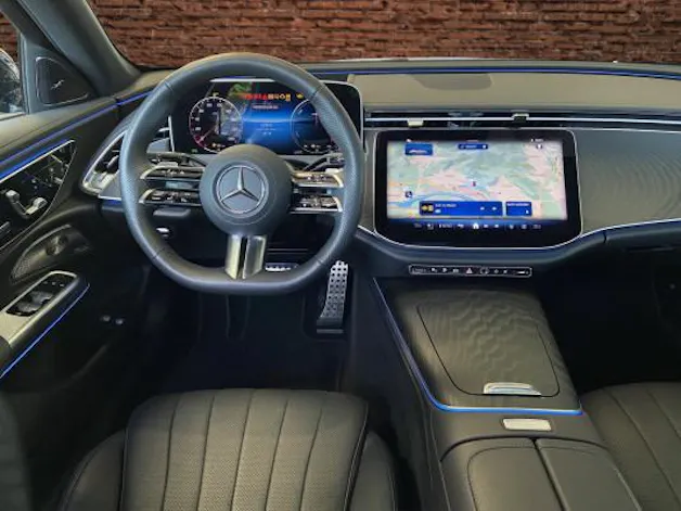 Mercedes-Benz E 300 e 9G-Tronic
