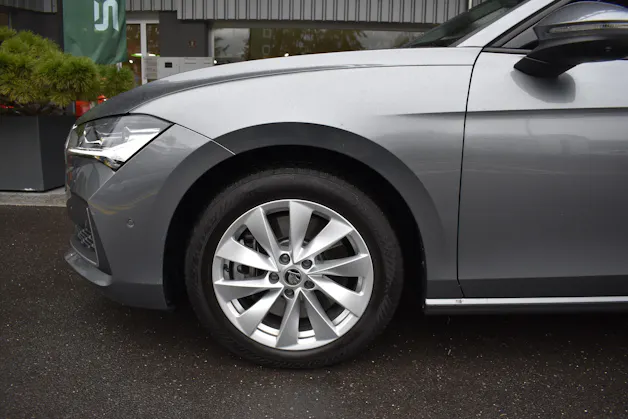 Škoda Superb Combi 2.0 TDi Selection 4x4 DSG