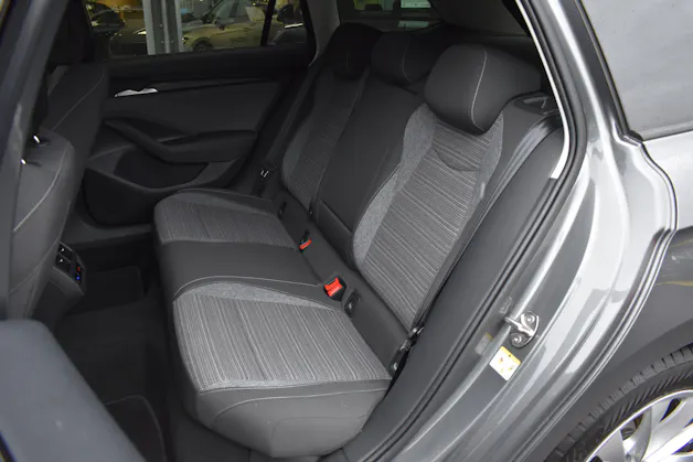 Škoda Superb Combi 2.0 TDi Selection 4x4 DSG